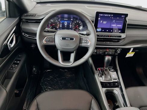 New 2026 Jeep Compass Latitude AWD/4WD image 22