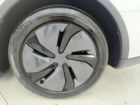 Used 2026 Tesla Model Y AWD image 70