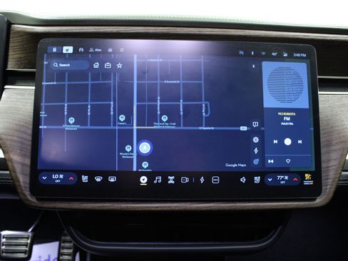 Used 2023 Rivian R1T Adventure image 21