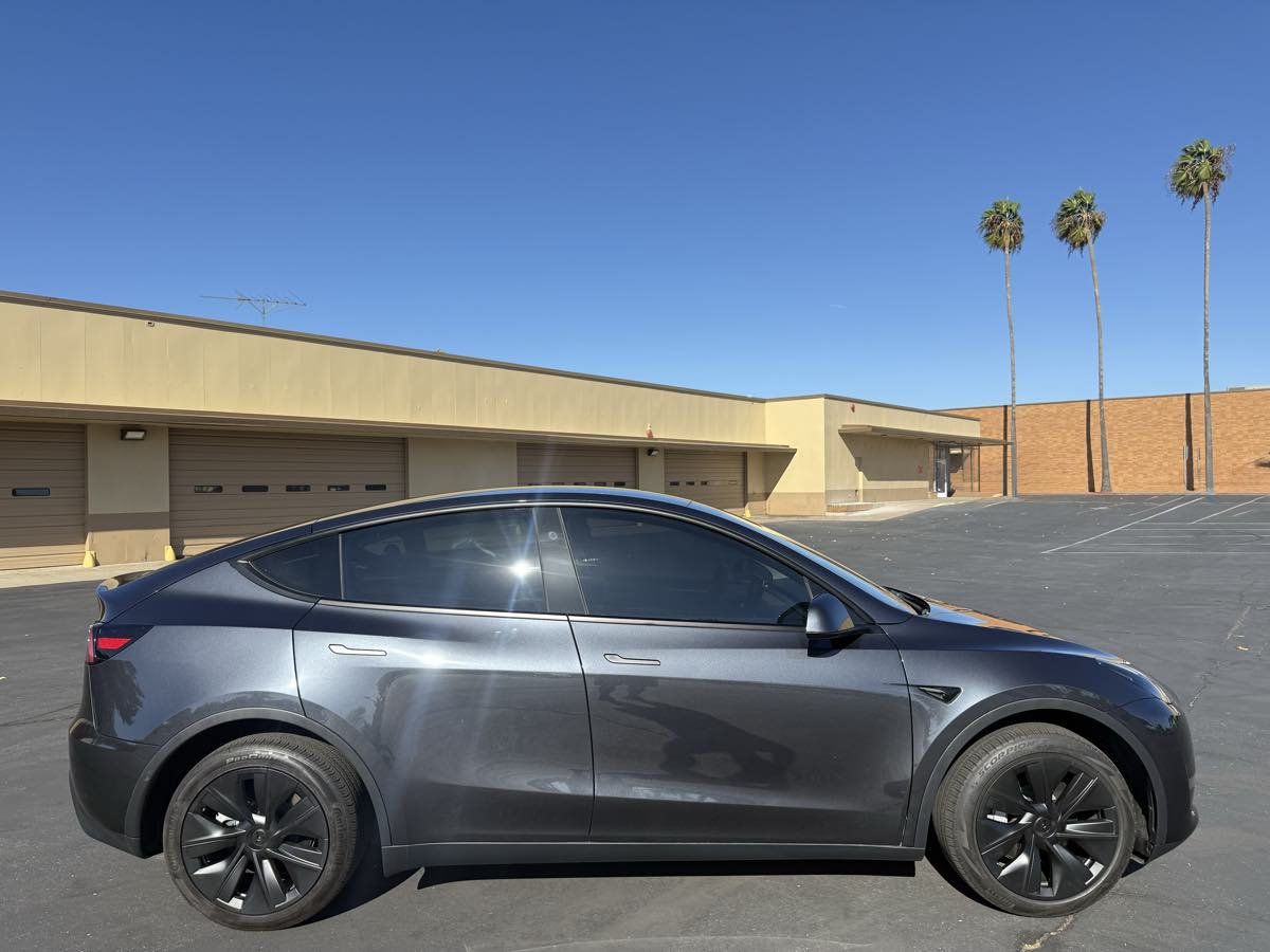 Used 2024 Tesla Model Y Long Range RWD image 8