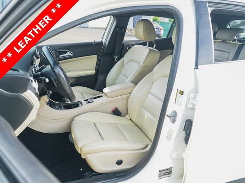 Used 2019 Mercedes-Benz GLA 250 GLA 250 image 7