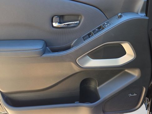 Certified 2024 Nissan Frontier SV w/ SV Convenience Package image 20