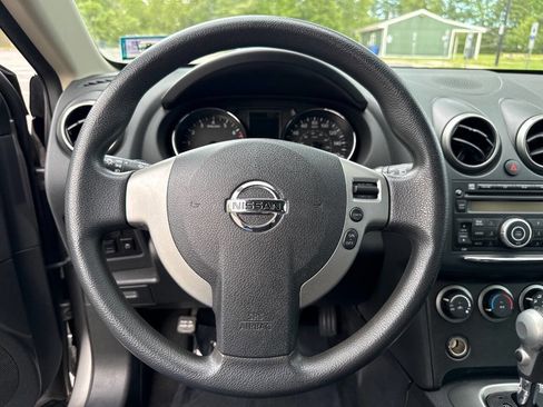 Used 2013 Nissan Rogue S AWD/4WD image 21