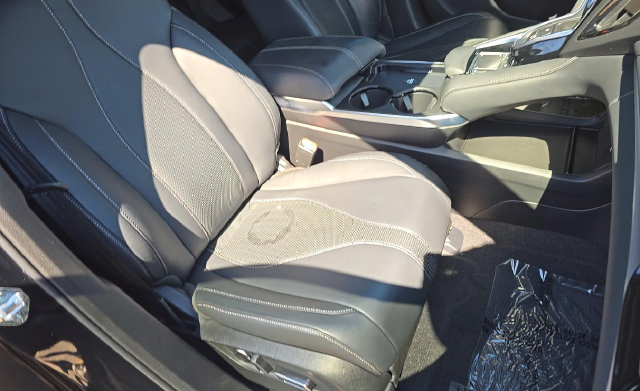 Used 2025 Acura RDX w/ Technology Package AWD/4WD image 5