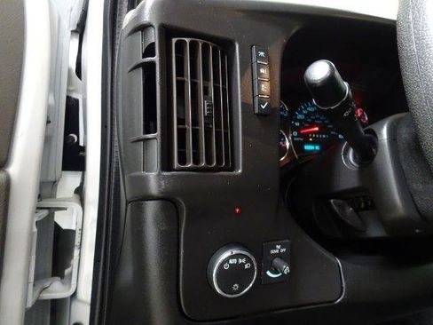 Used 2019 Chevrolet Express 3500 w/ Power Convenience Package RWD image 17