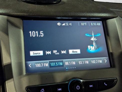 Used 2018 Chevrolet Cruze LS image 10