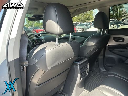 Used 2024 Nissan Murano SL AWD/4WD image 16
