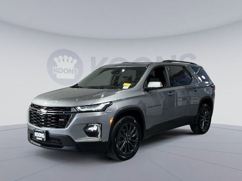 Used 2023 Chevrolet Traverse RS AWD/4WD image 1