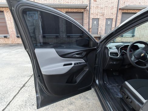 Used 2019 Chevrolet Equinox LS w/ LS Convenience Package image 16