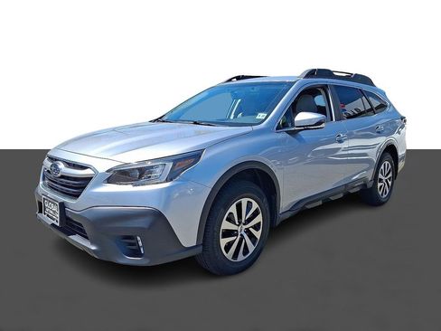Used 2022 Subaru Outback Premium AWD/4WD image 3