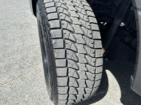 Used 2021 Ford F250 XLT w/ XLT Premium Package AWD/4WD image 32
