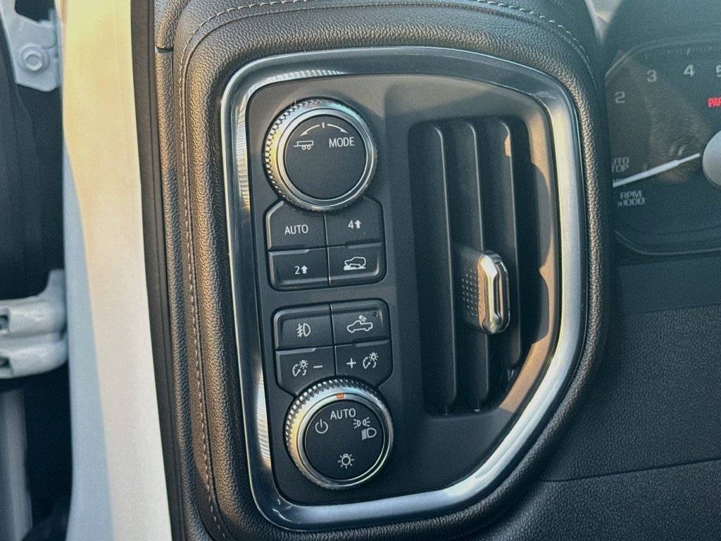 Used 2020 GMC Sierra 1500 Elevation w/ Elevation Value Package AWD/4WD image 10