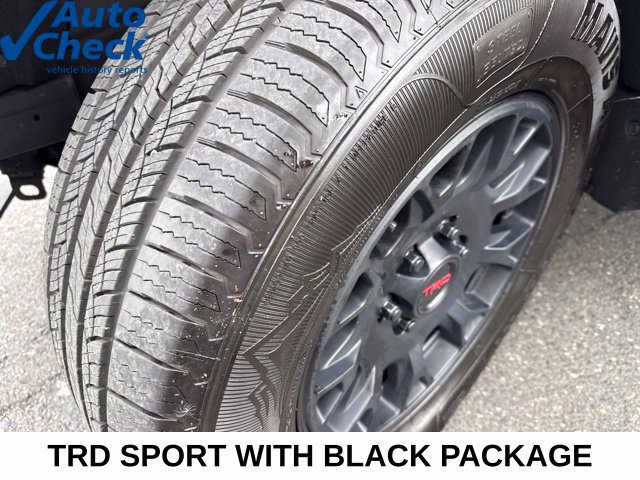 Used 2024 Toyota Tacoma TRD Sport w/ TRD Sport Upgrade Package AWD/4WD image 7