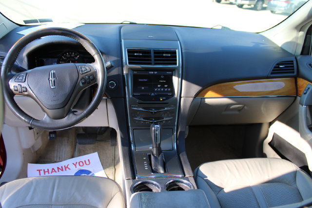 Used 2014 Lincoln MKX AWD w/ Equipment Group 102A image 25