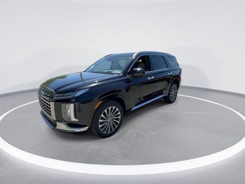 Used 2024 Hyundai Palisade Calligraphy image 4