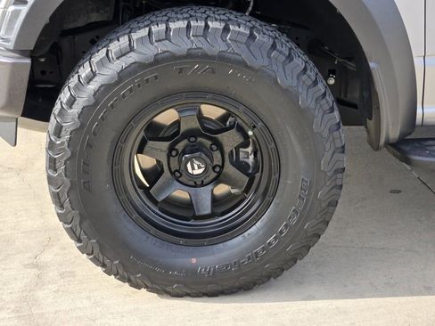 Used 2022 Ford F150 Raptor w/ Equipment Group 801A High AWD/4WD image 7