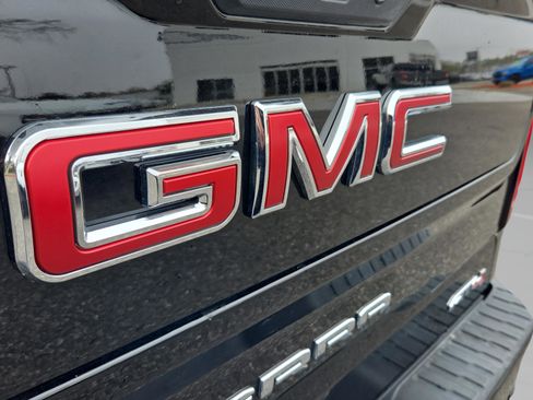 Used 2023 GMC Sierra 1500 AT4 w/ AT4 Premium Package image 31