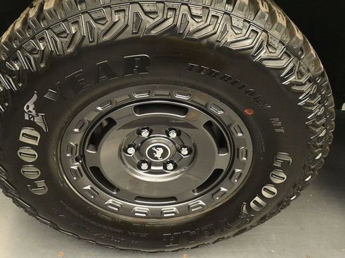 Certified 2024 Ford Bronco Everglades image 14