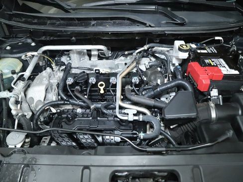 Used 2021 Nissan Rogue S AWD/4WD image 34