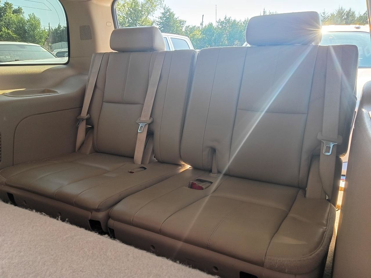 Used 2013 GMC Yukon SLT w/ Suspension Package, Autoride AWD/4WD image 19