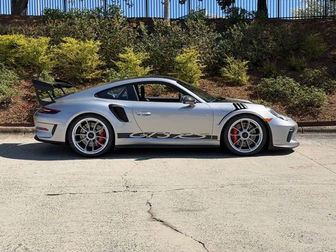 Used 2019 Porsche 911 GT3 RS image 2