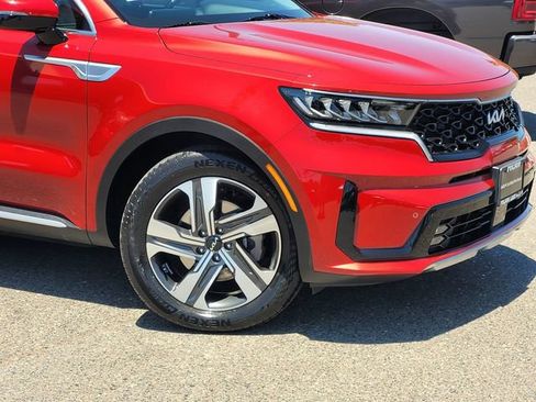 Used 2023 Kia Sorento EX AWD/4WD image 6