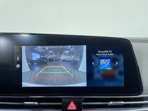 Used 2025 Hyundai Elantra SEL FWD image 23