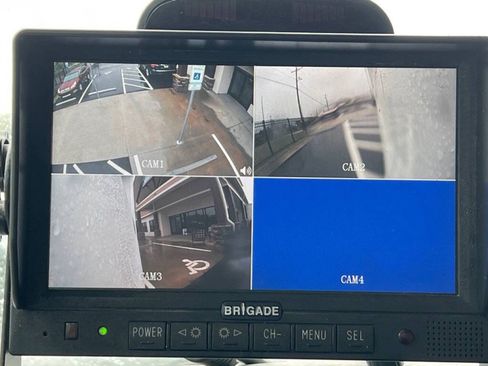 Used 2017 Chevrolet Express 3500 image 20