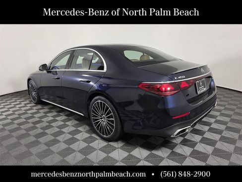 New 2026 Mercedes-Benz E 450 4MATIC Sedan image 4