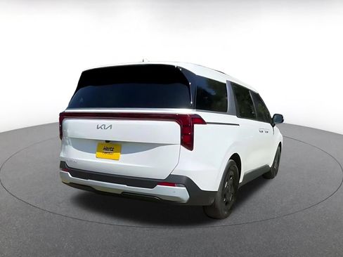 Used 2026 Kia Carnival FWD image 14