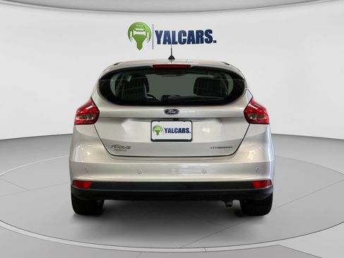 Used 2018 Ford Focus Titanium FWD image 4