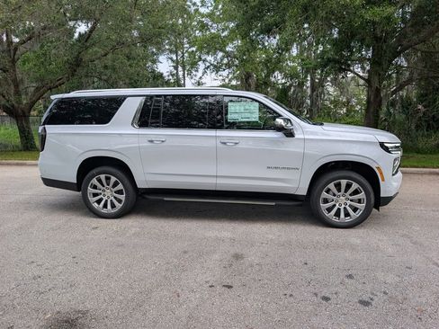 New 2026 Chevrolet Suburban Premier AWD/4WD image 10