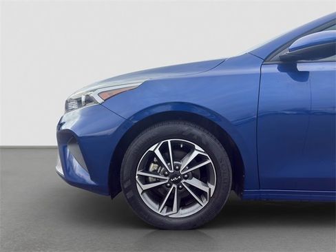 Used 2023 Kia Forte LXS image 20
