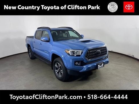 Used 2019 Toyota Tacoma TRD Sport AWD/4WD image 1