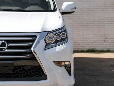 Used 2016 Lexus GX 460 w/ Premium Package AWD/4WD image 49