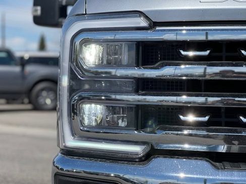 Used 2024 Ford F250 Lariat AWD/4WD image 12