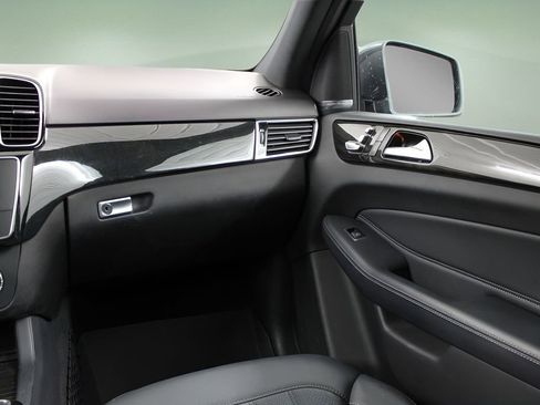 Used 2018 Mercedes-Benz GLE 350 image 17