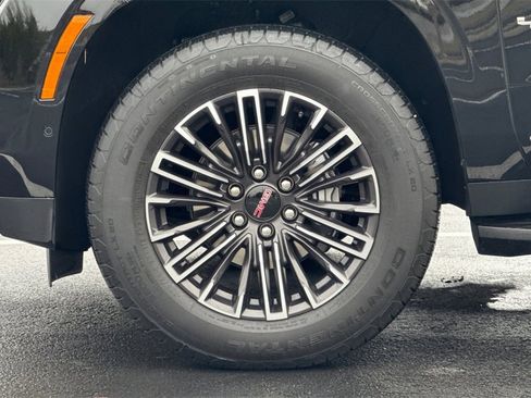 Used 2025 GMC Yukon Elevation image 13