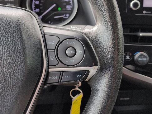 Used 2022 Toyota Camry LE image 13