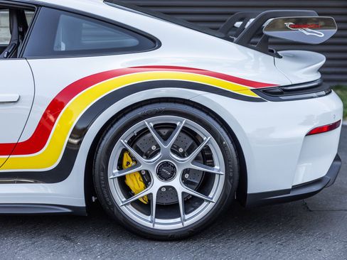 Certified 2026 Porsche 911 GT3 RWD image 10