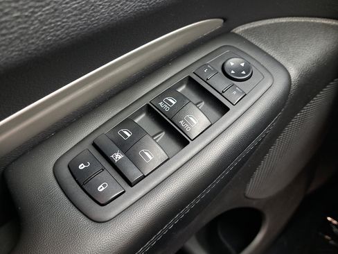 Used 2019 Dodge Durango SXT AWD/4WD image 24