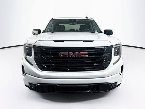 Used 2024 GMC Sierra 1500 Elevation AWD/4WD image 2