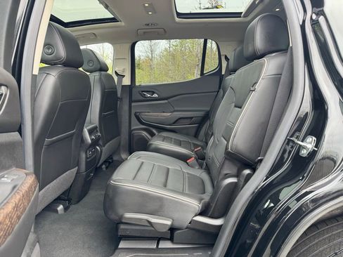 Used 2023 GMC Acadia Denali w/ Denali Technology Package AWD/4WD image 29