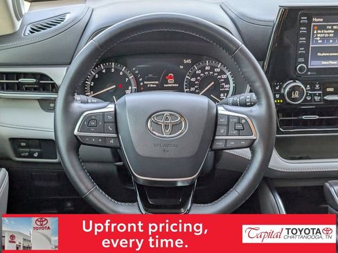Used 2021 Toyota Highlander Limited AWD/4WD image 16