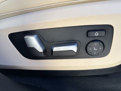 Used 2021 BMW X5 xDrive40i w/ Convenience Package image 38