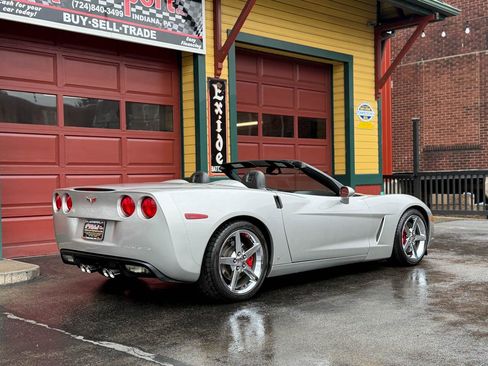 Used 2007 Chevrolet Corvette Convertible w/ Preferred Equipment Group image 12