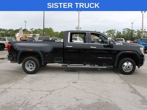 Used 2022 GMC Sierra 3500 Denali w/ Denali Ultimate Package image 12