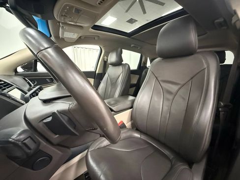 Used 2019 Lincoln Nautilus Reserve FWD image 12