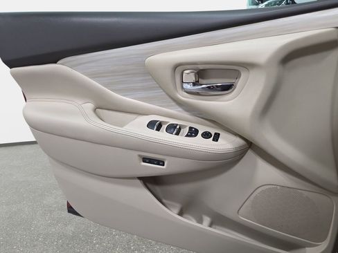 Used 2015 Nissan Murano Platinum w/ Platinum Technology Package AWD/4WD image 26
