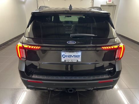New 2026 Ford Explorer ST-Line image 5
